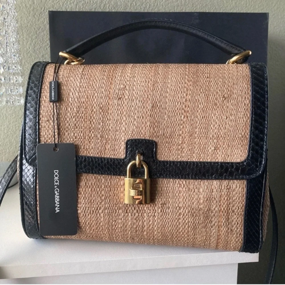 NWT Dolce & Gabbana raffia 30cm size with black π - Picture 1 of 12